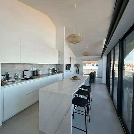 Ocean Gate Apartment